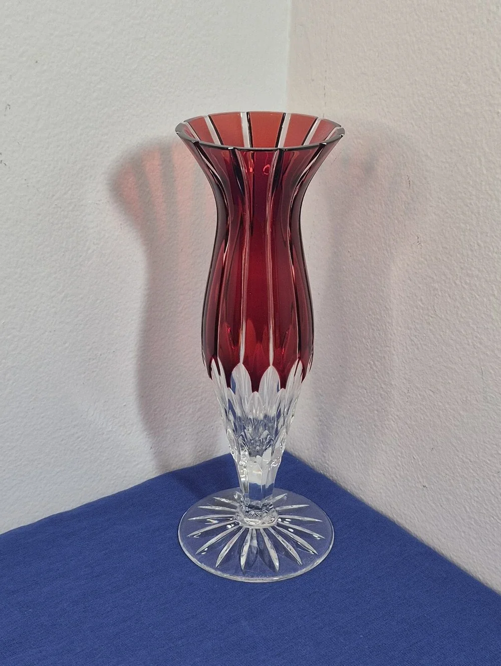 Ajka Crystal Hungary Castille Alberga Ruby Red Cut to Clear Vase 9